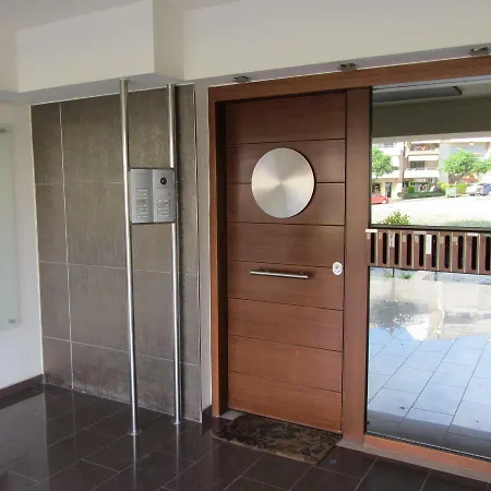 Deluxe Boutique , Jacuzzi, Private Parking, Fireplace *