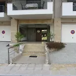Apartament Deluxe Boutique , Jacuzzi, Private Parking, Fireplace Salonic