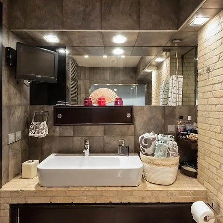 Deluxe Boutique , Jacuzzi, Private Parking, Fireplace * Салоники