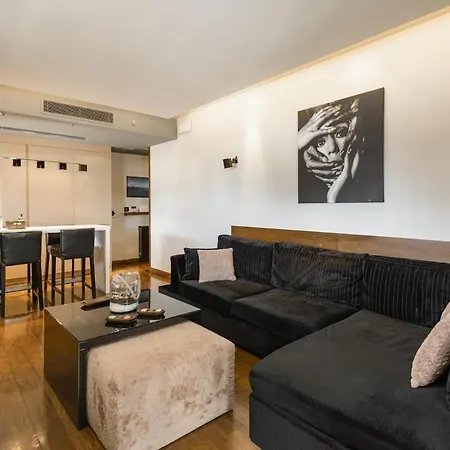 Deluxe Boutique , Jacuzzi, Private Parking, Fireplace Апартаменты Салоники