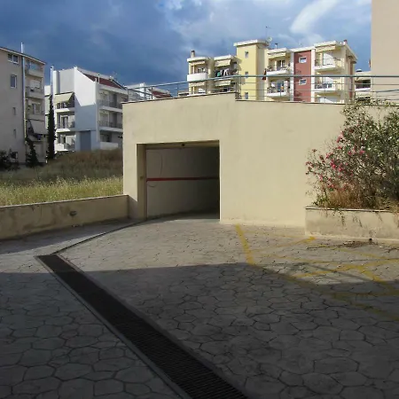 Deluxe Boutique , Jacuzzi, Private Parking, Fireplace *