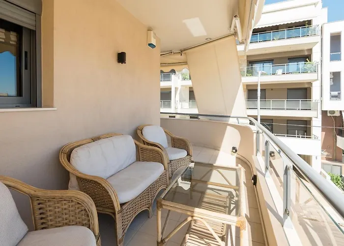Deluxe Boutique , Jacuzzi, Private Parking, Fireplace *